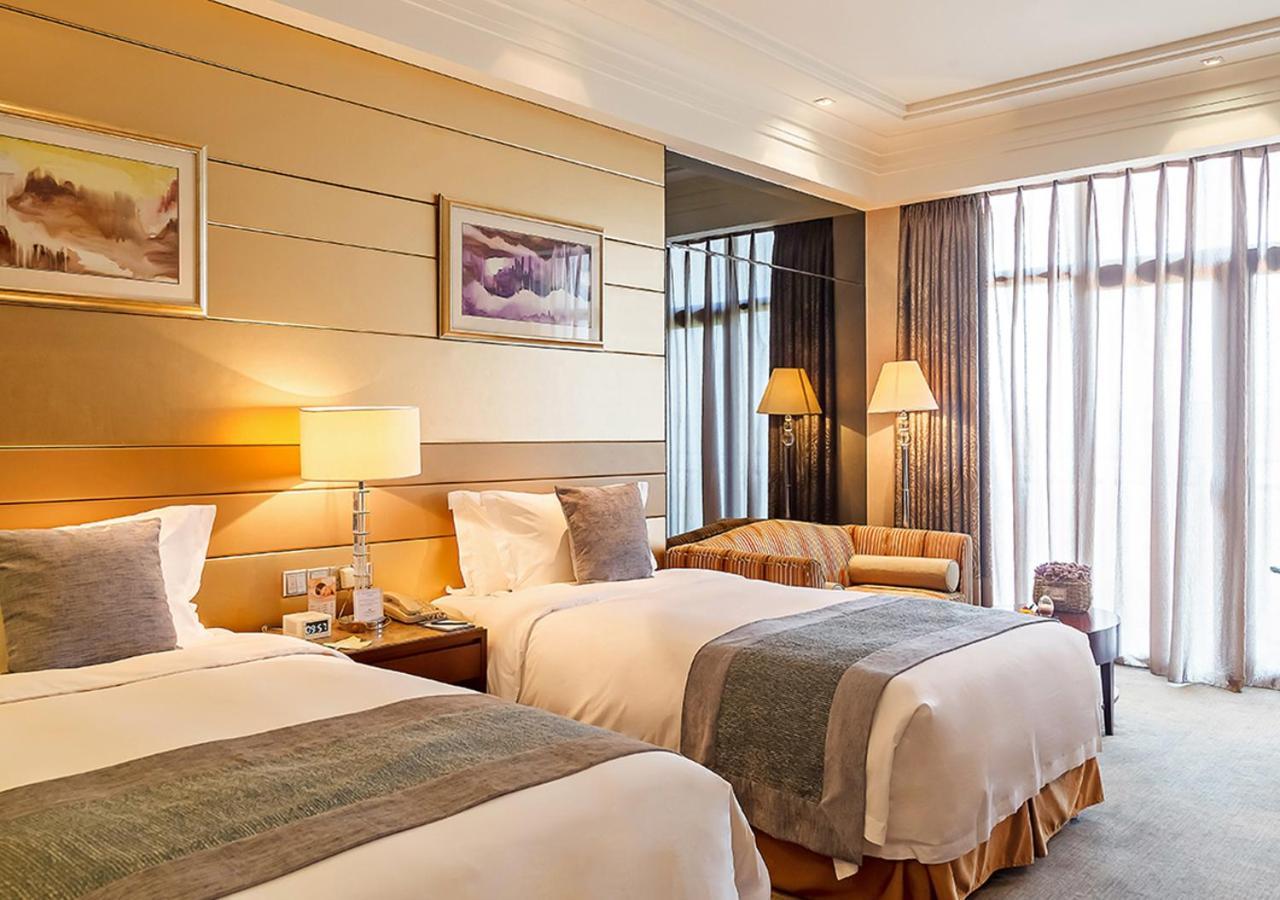 Howard Johnson Riverfront Plaza Fuzhou Fuzhou  Exterior foto